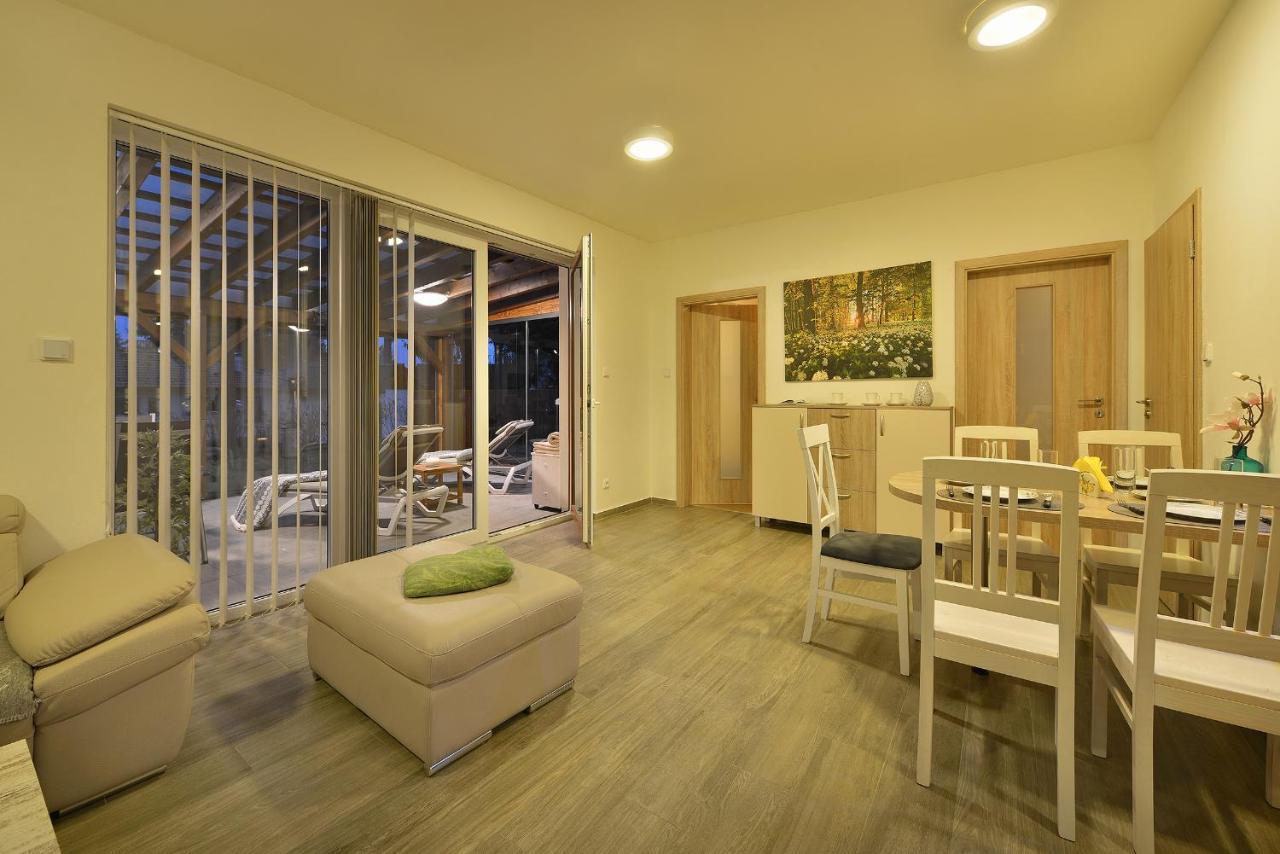 Rekreacni Domek Kobylnice Lipno Lipno nad Vltavou Ngoại thất bức ảnh